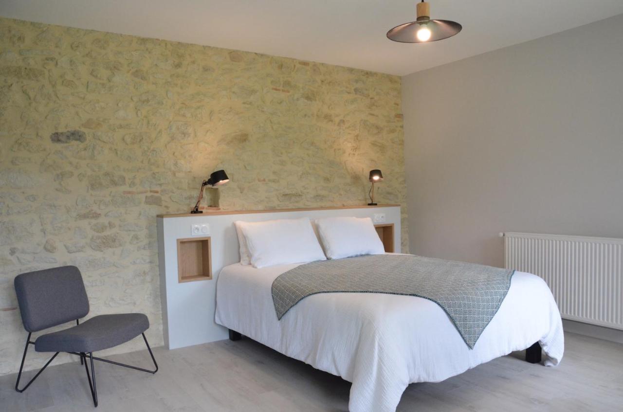 Au Petit Grain Bed & Breakfast Coutures  Екстериор снимка