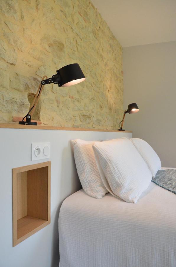 Au Petit Grain Bed & Breakfast Coutures  Екстериор снимка